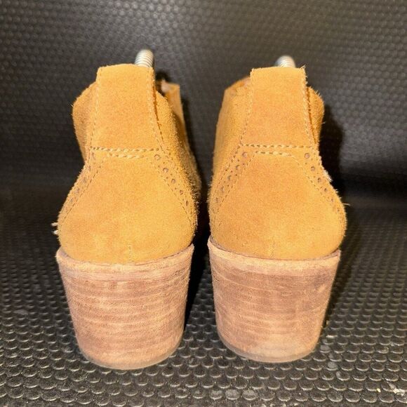 Madewell Grayson Brogue Wingtip Mustard Yellow Suede Chelsea Boots Women Size 9 - Picture 3 of 8